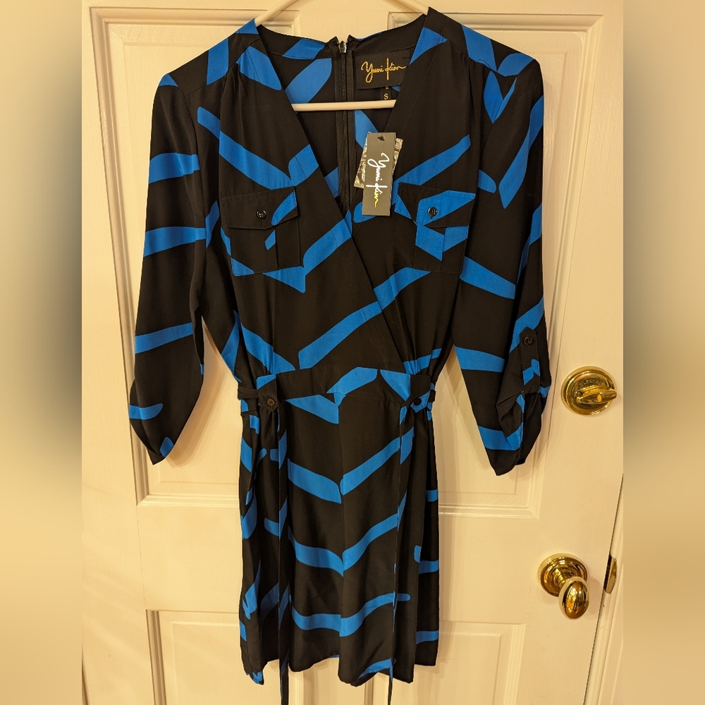 NWT Vintage Yumi Kim Black and Blue Chevron Mini Dress Size Small Mila Kunis